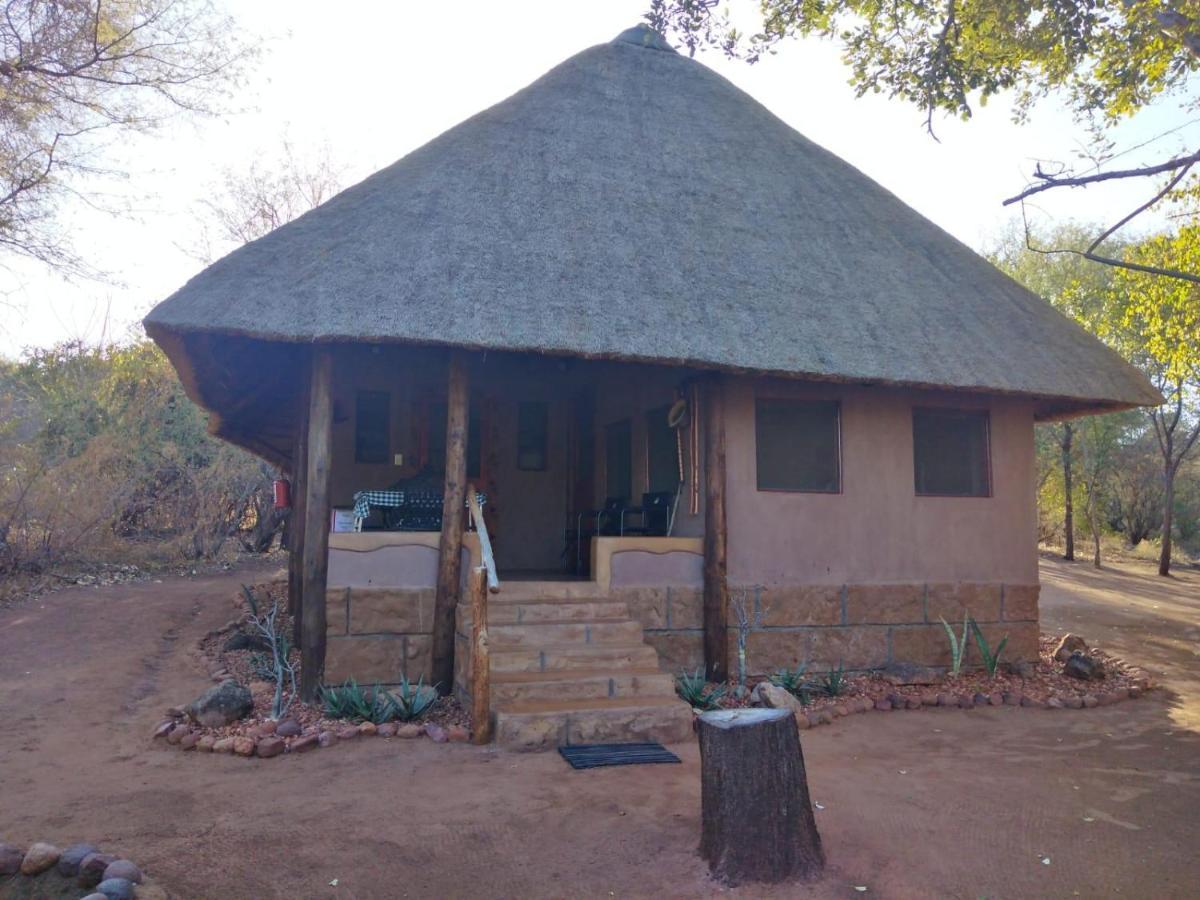 Nthakeni Bush&River Camp Pafuri Gate Bagian luar foto