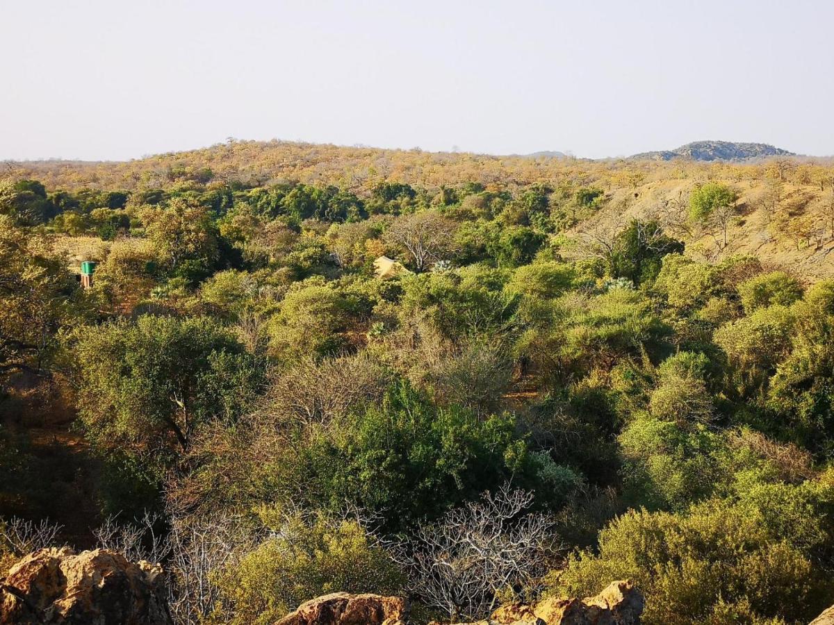 Nthakeni Bush&River Camp Pafuri Gate Bagian luar foto